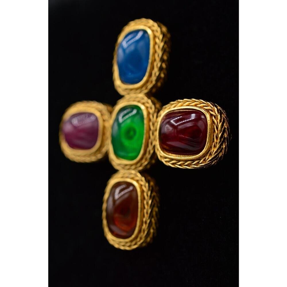 Givenchy Vintage Gripoix Byzantine Cross Pin Brooch Cabochon Glass Signed BinF - Picture 3 of 12